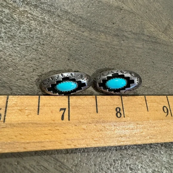 Vintage Handmade Native American Southwestern Sterling Turquoise Clip Earring 4g - Picture 3 of 8
